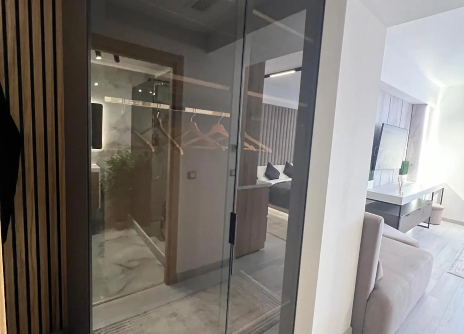 Lagoon Studio 706 بوخارست شقة